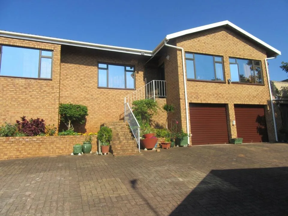 3 Bedroom Townhouse for sale in Scottburgh Central