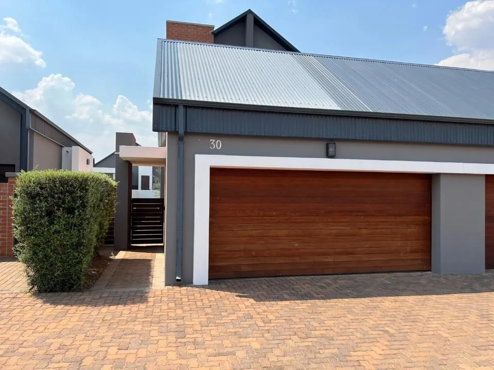 3 Bedroom Townhouse to rent in Southdowns Estate