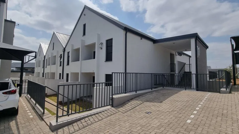 1 Bedroom Apartment / flat for sale in West Acres Ext 13