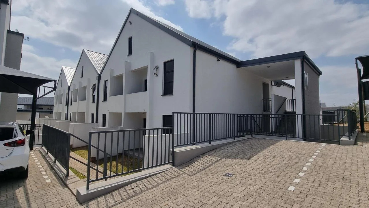 1 Bedroom Apartment / flat for sale in West Acres Ext 13
