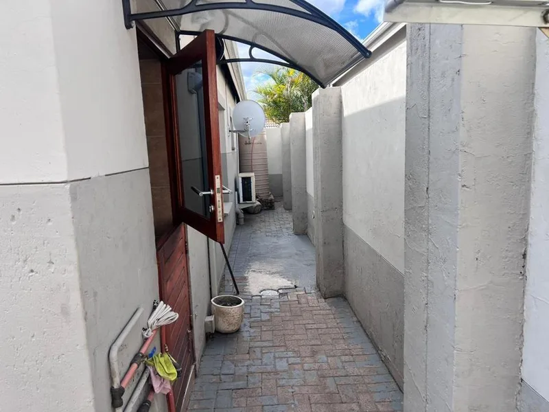 3 Bedroom Townhouse to rent in Die Heuwel