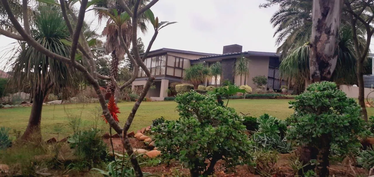 4 Bedroom House for sale in Despatch Central