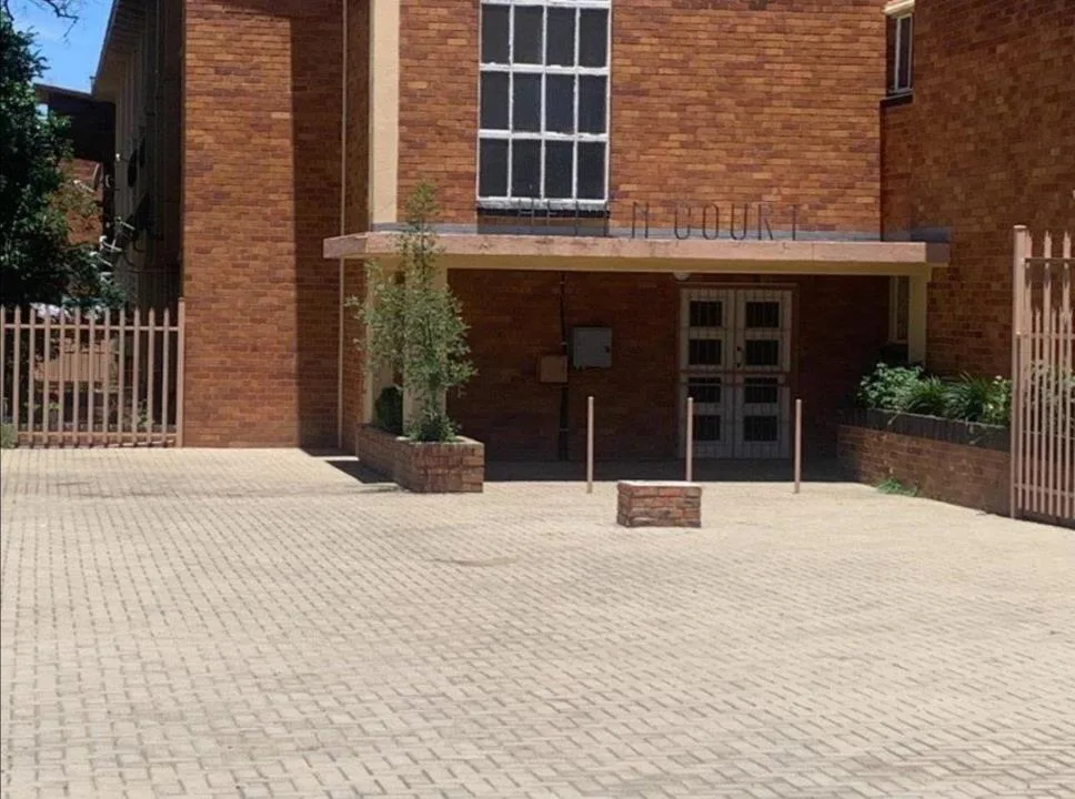 2 Bedroom Apartment / flat for sale in Kroonheuwel