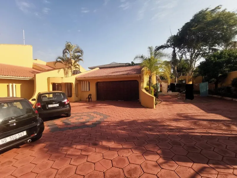 5 Bedroom House in Herrwood Park