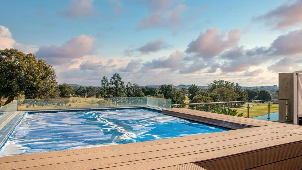 3 Bedroom Apartment / flat for sale in Houghton Estate