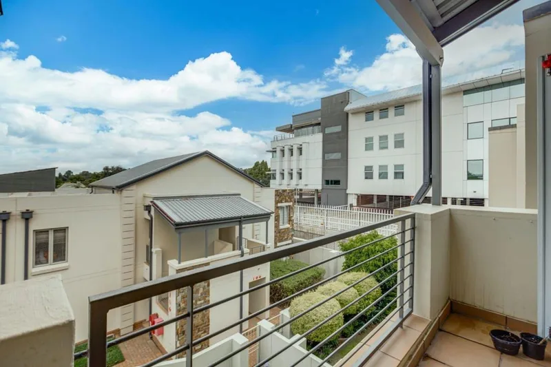 Apartment / flat for sale in Parktown North