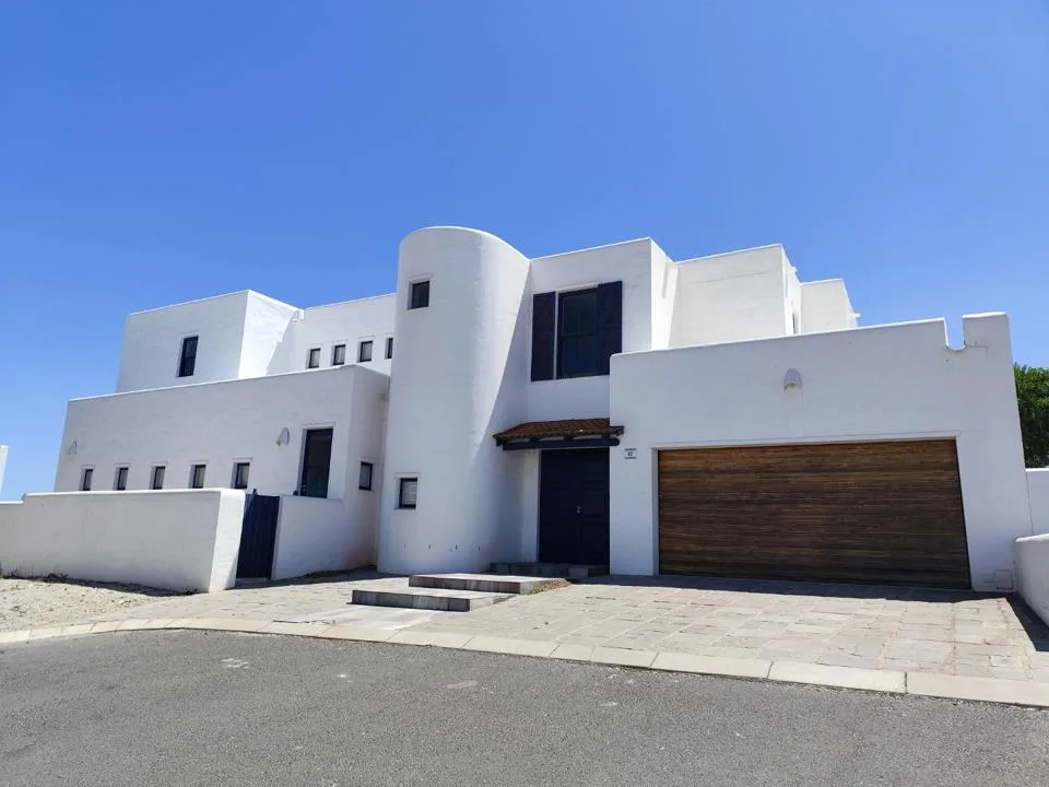 4 Bedroom House for sale in Apollo Ridge
