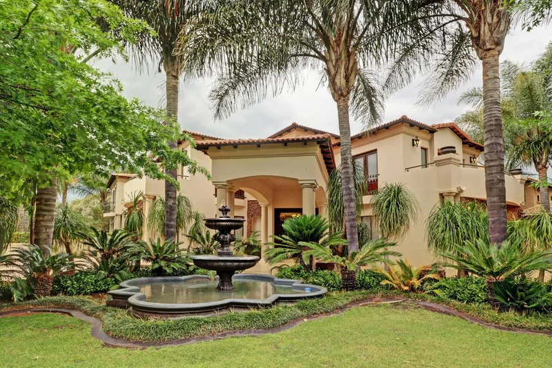4 Bedroom House in Boardwalk Manor