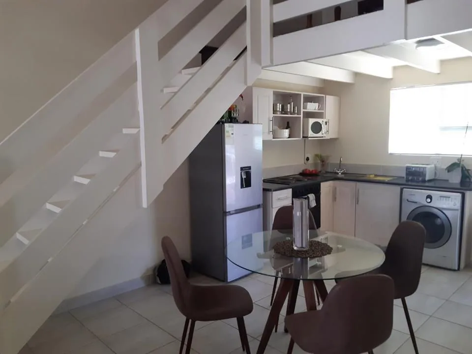2 Bedroom Apartment / flat for sale in Chasedene