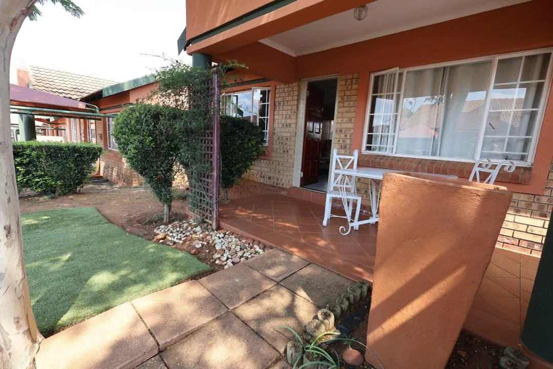2 Bedroom Townhouse to rent in Bendor