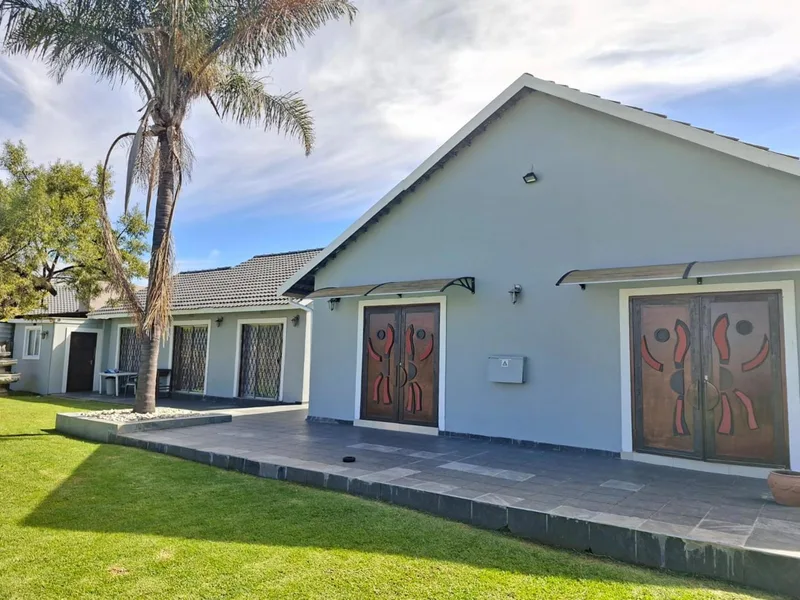 3 Bedroom House in General Alberts Park