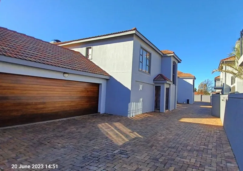 3 Bedroom Townhouse for sale in Vanderbijlpark SE 2