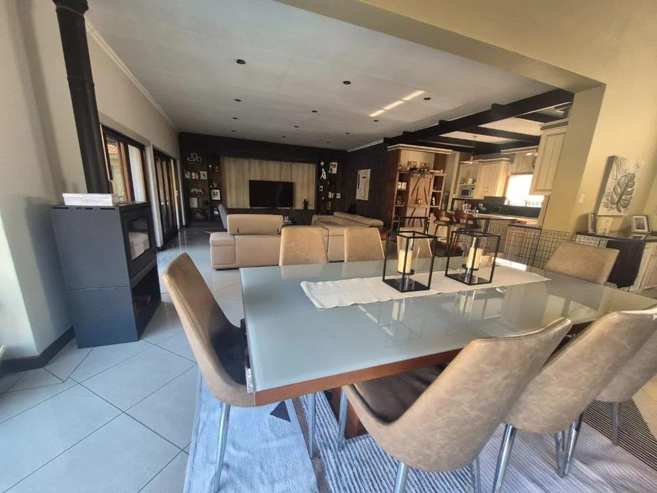 4 Bedroom House for sale in Vanderbijlpark SE 8