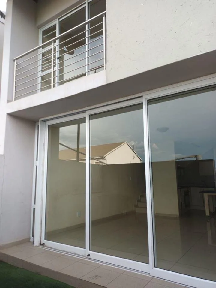 3 Bedroom House for sale in Die Heuwel