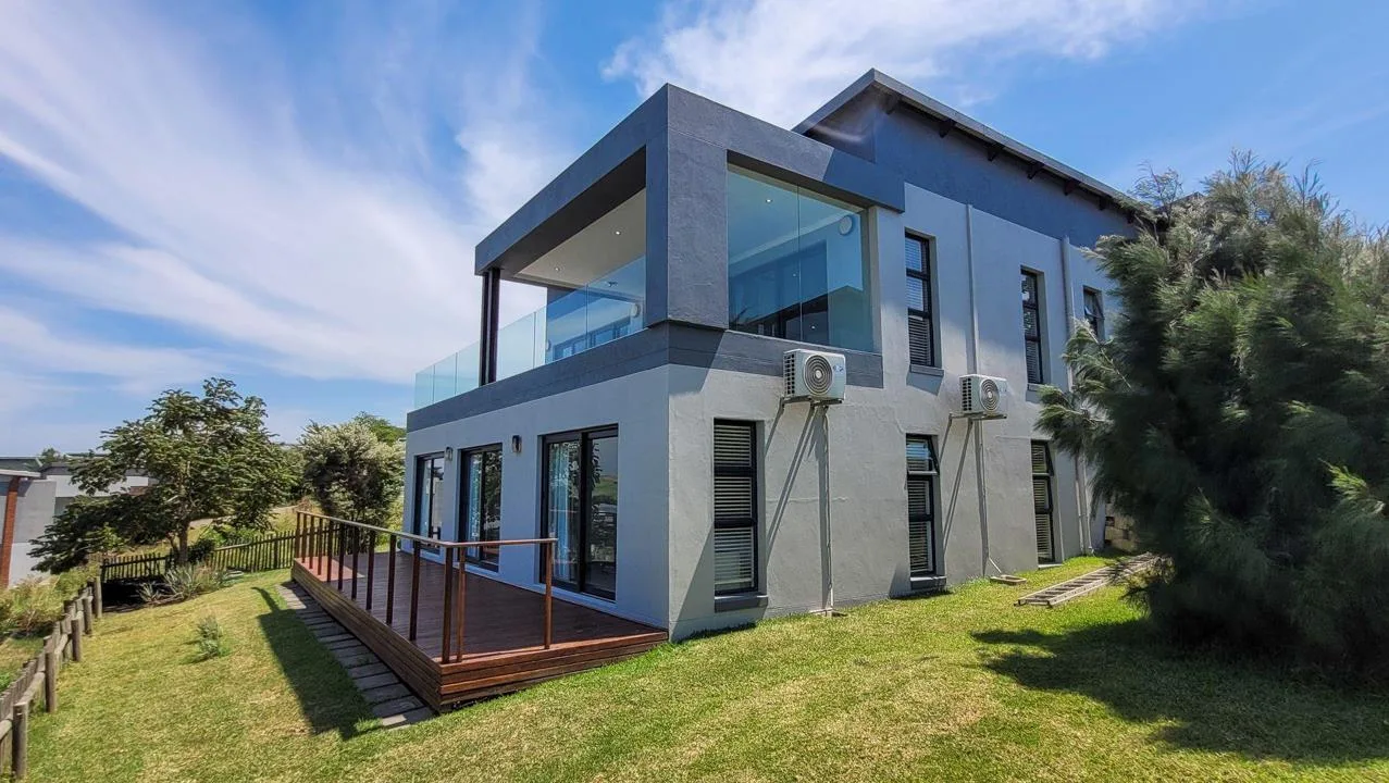 4 Bedroom House for sale in Palm Lakes Estate