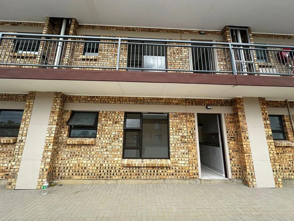 2 Bedroom Apartment / flat for sale in Lourierpark