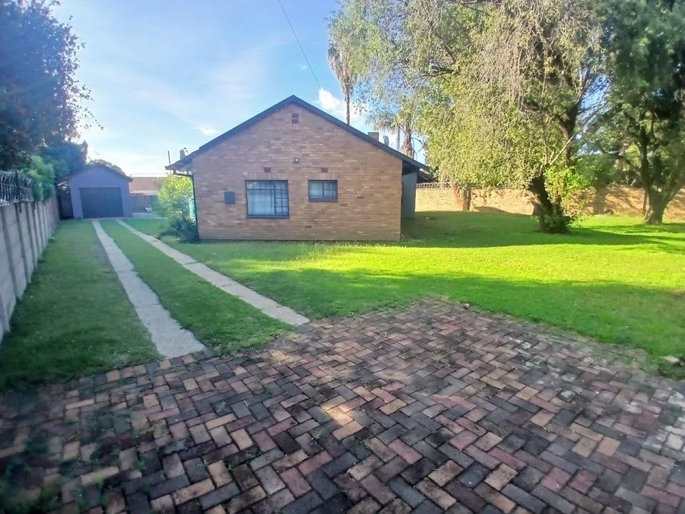 3 Bedroom House to rent in Witbank Ext 10