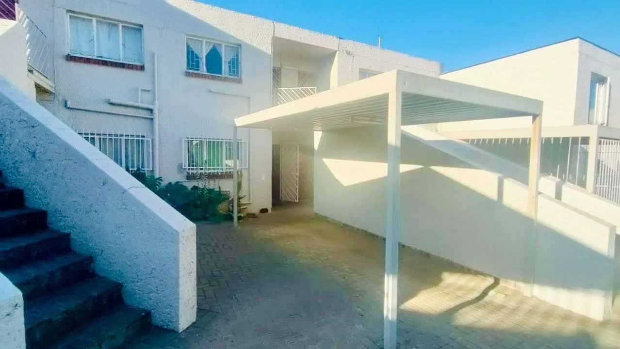 1 Bedroom Apartment / flat for sale in Uitsig