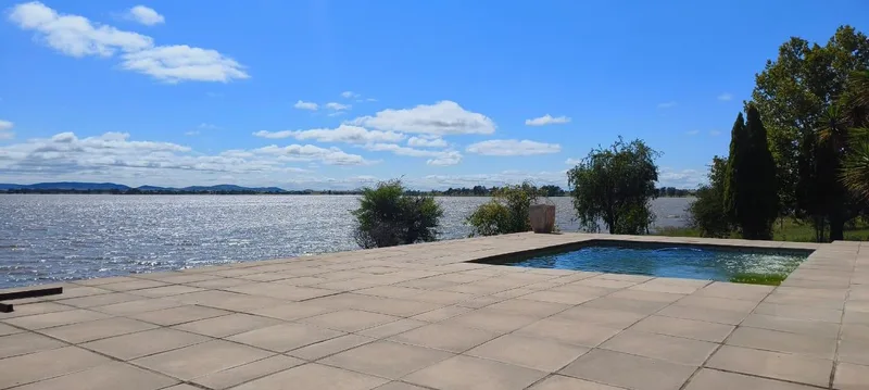 4 Bedroom House for sale in Oranjeville