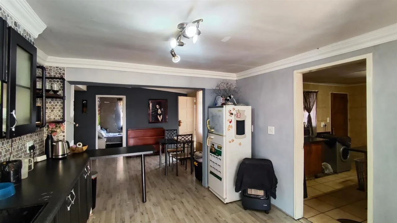 3 Bedroom House for sale in Florentia