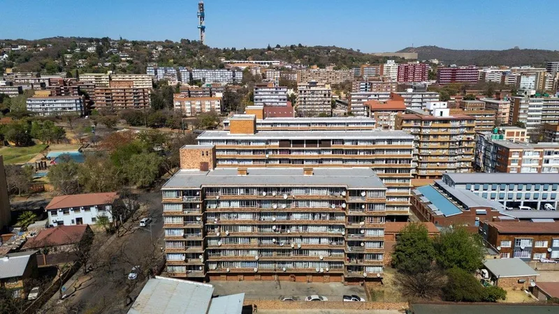 3 Bedroom Apartment / flat for sale in Sunnyside
