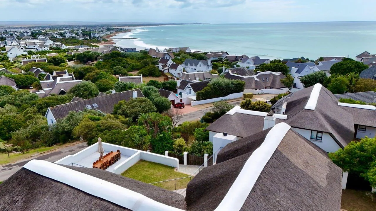 10 Bedroom House for sale in St Francis Bay Village