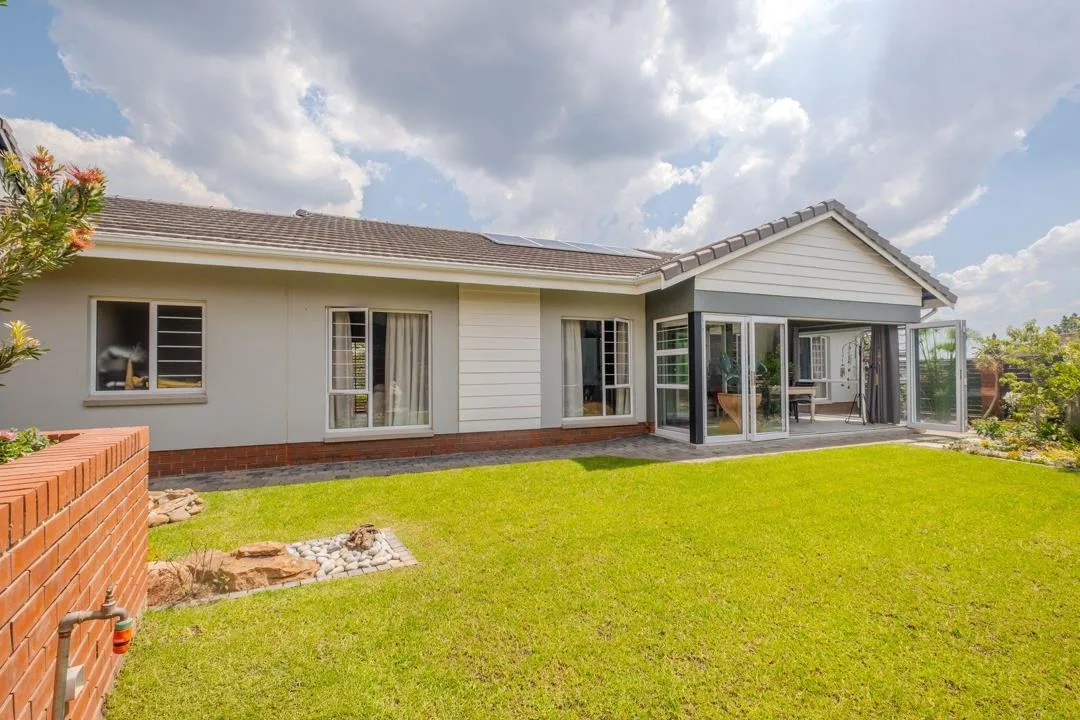 2 Bedroom House for sale in Waterkloof Marina Retirement Estate