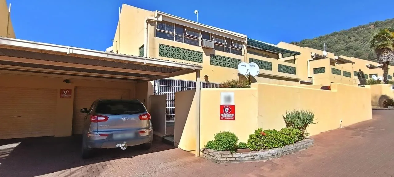 2 Bedroom House for sale in Navalsig