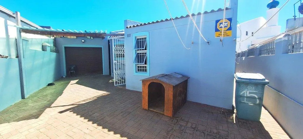 3 Bedroom House for sale in Seaview Park