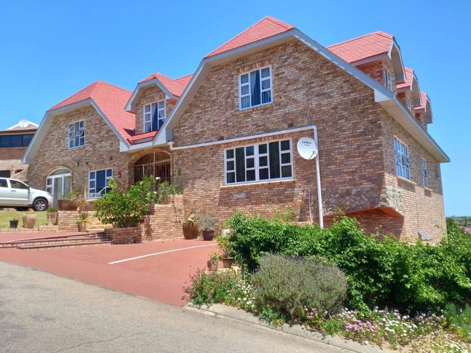 4 Bedroom House for sale in Aston Bay