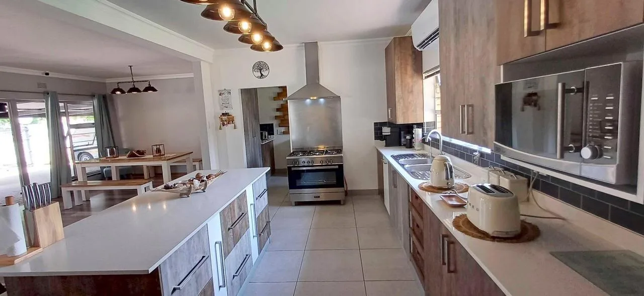 4 Bedroom House for sale in Jan Cilliers Park