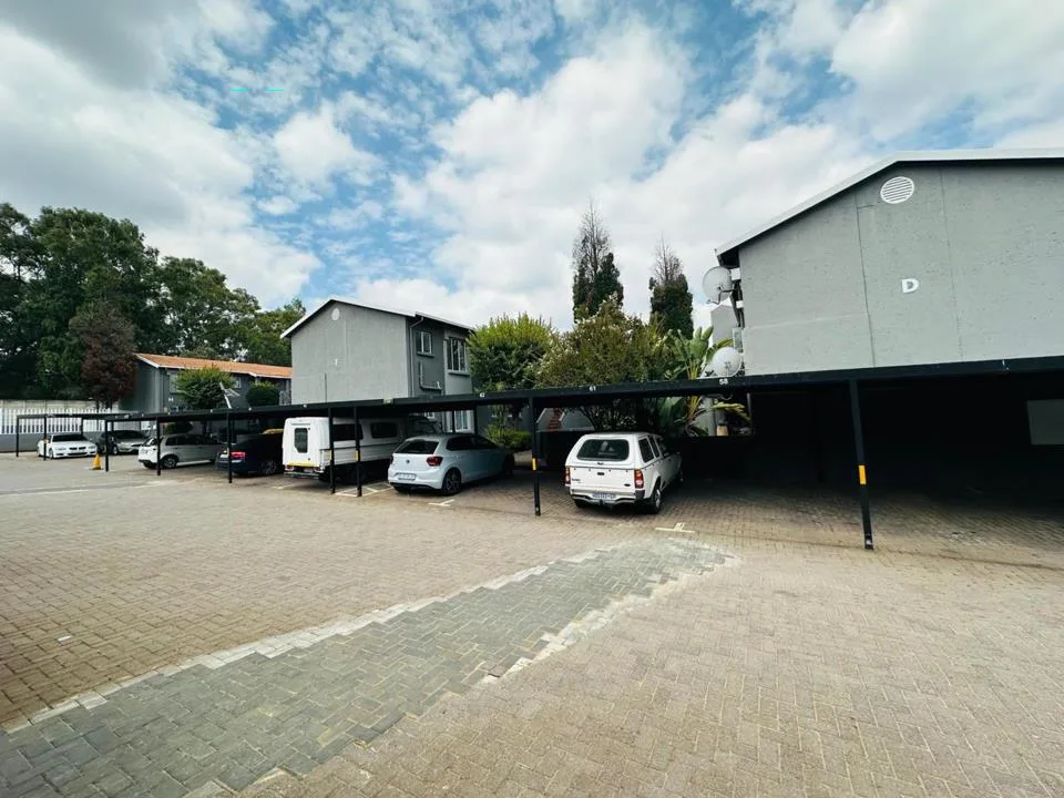 3 Bedroom Apartment / flat for sale in Castleview