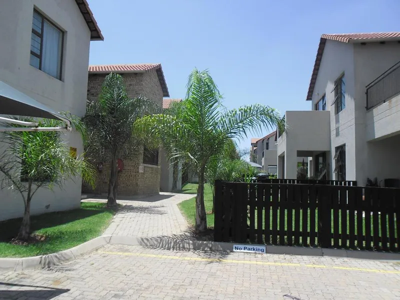 2 Bedroom Townhouse for sale in Brentwood Park