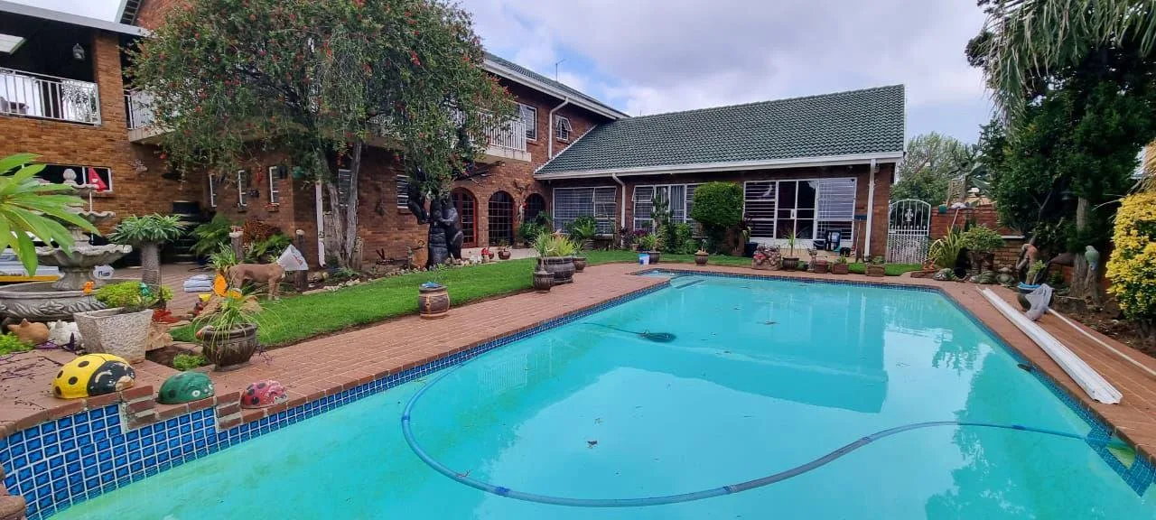 6 Bedroom House for sale in Selcourt