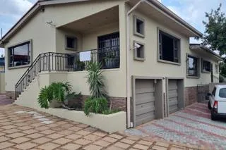 3 Bedroom House in South Crest