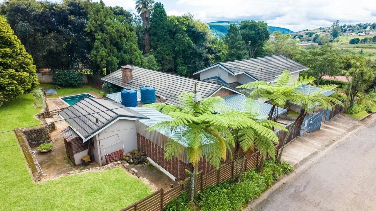 6 Bedroom House for sale in Sabie