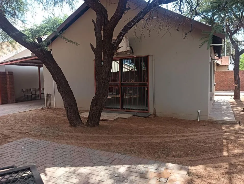 3 Bedroom House for sale in Kathu
