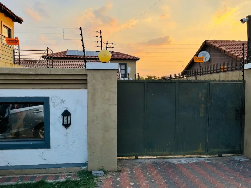 7 Bedroom House in Kaalfontein