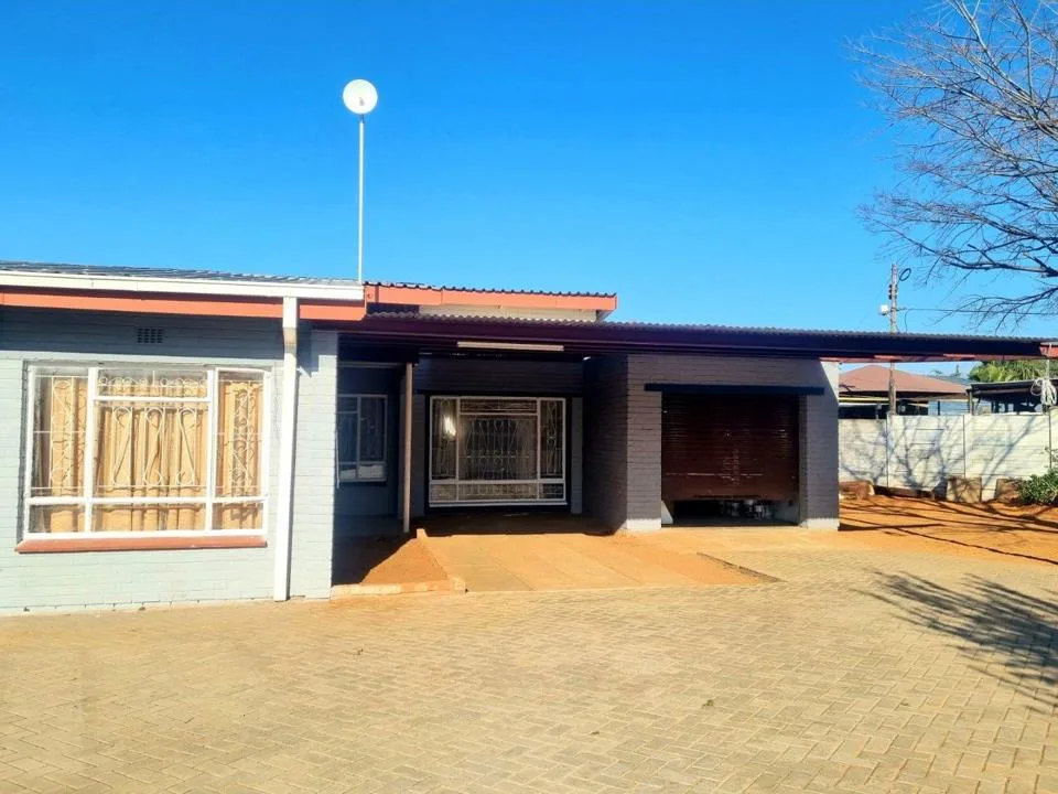 3 Bedroom House for sale in South Ridge
