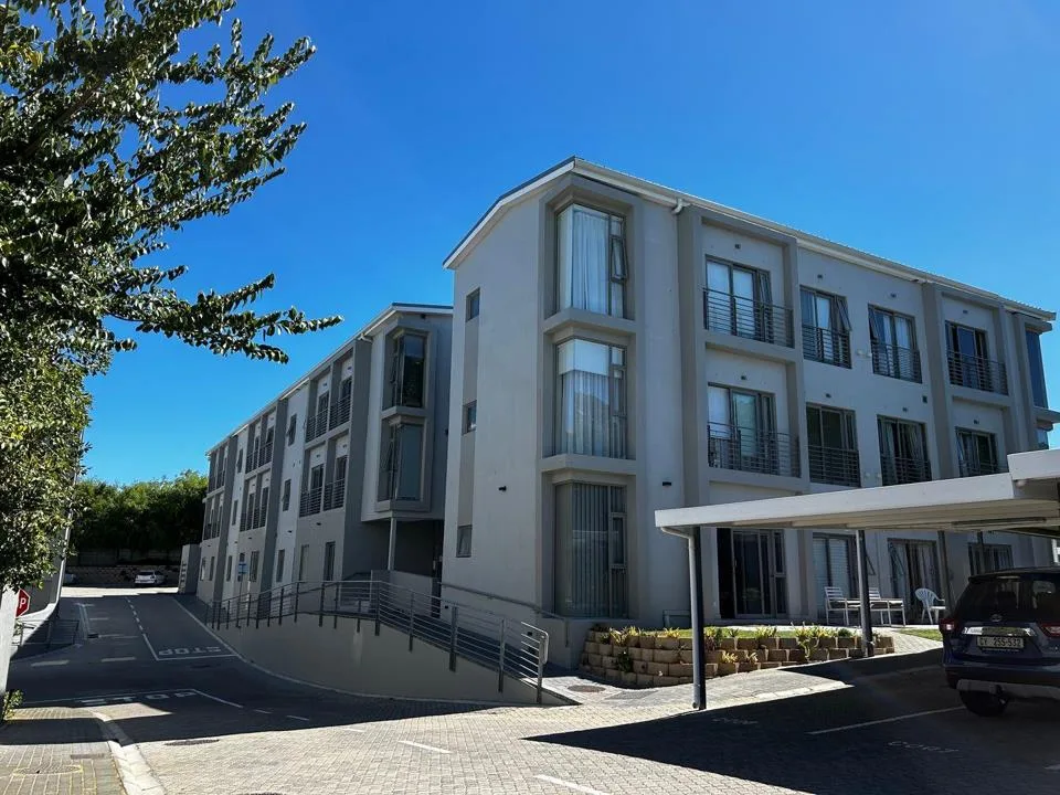 1 Bedroom Apartment / flat for sale in Stellenridge