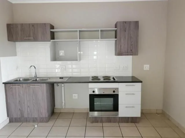 1 Bedroom Apartment in Die Hoewes