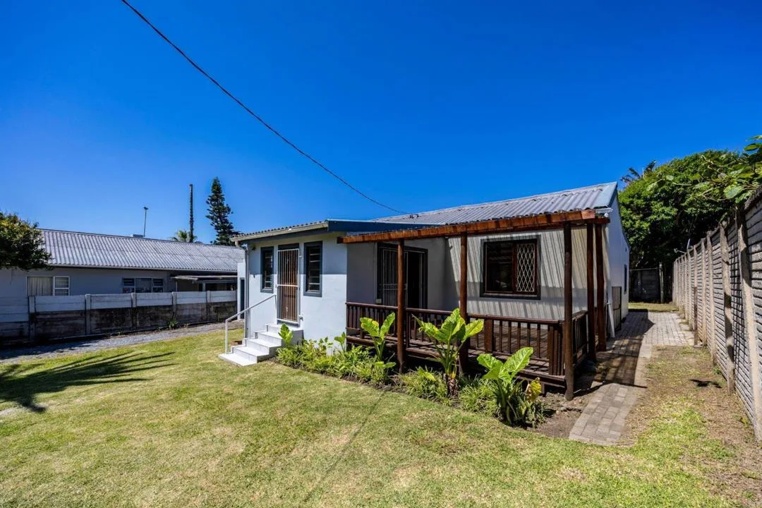 3 Bedroom House for sale in Gonubie