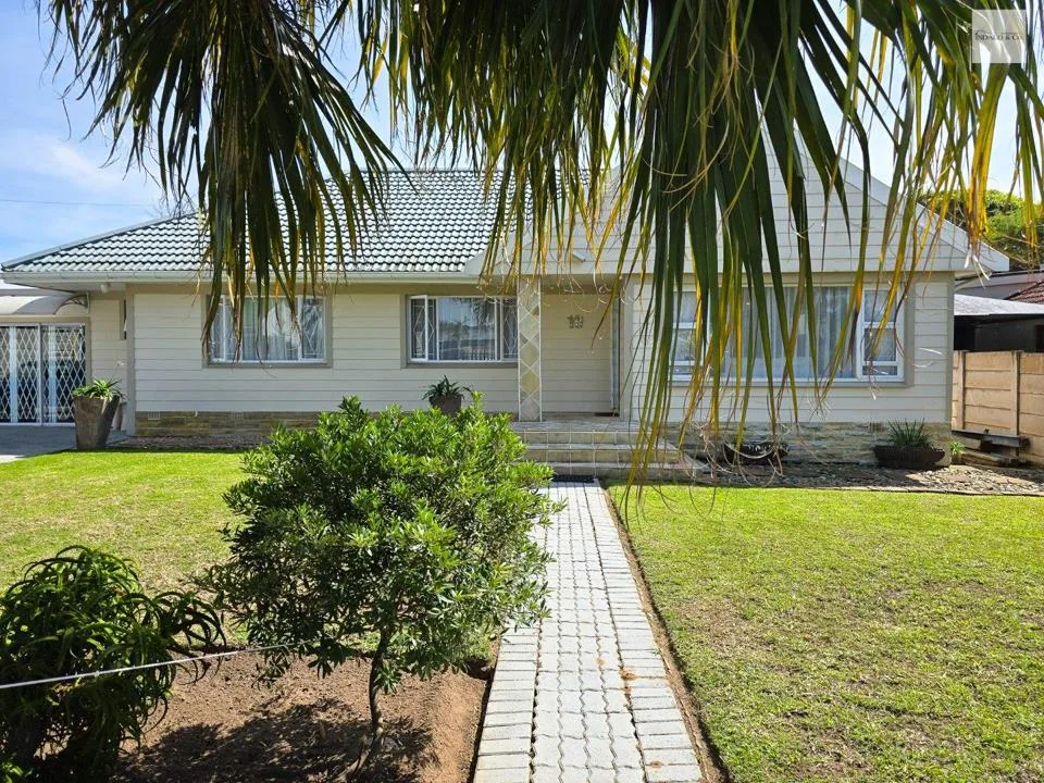 3 Bedroom House for sale in Gonubie