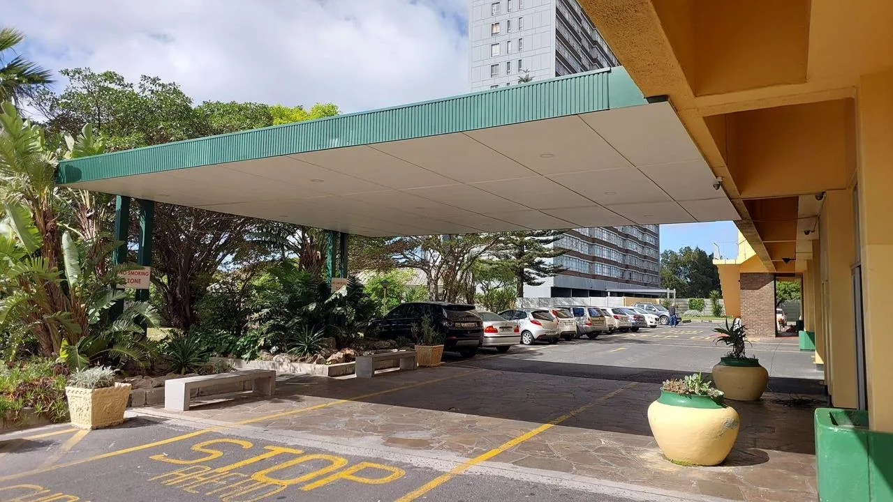 2 Bedroom Apartment / flat for sale in Townsend Estate