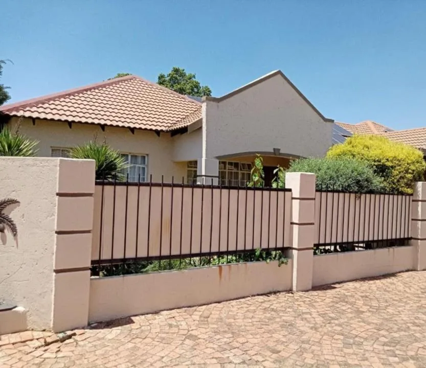 2 Bedroom Townhouse for sale in Parys
