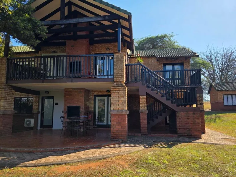 3 Bedroom Apartment / flat for sale in Greenway Woods