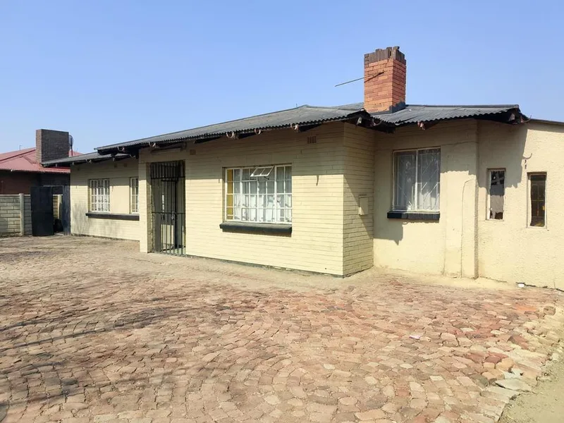 18 Bedroom House for sale in Vereeniging Central