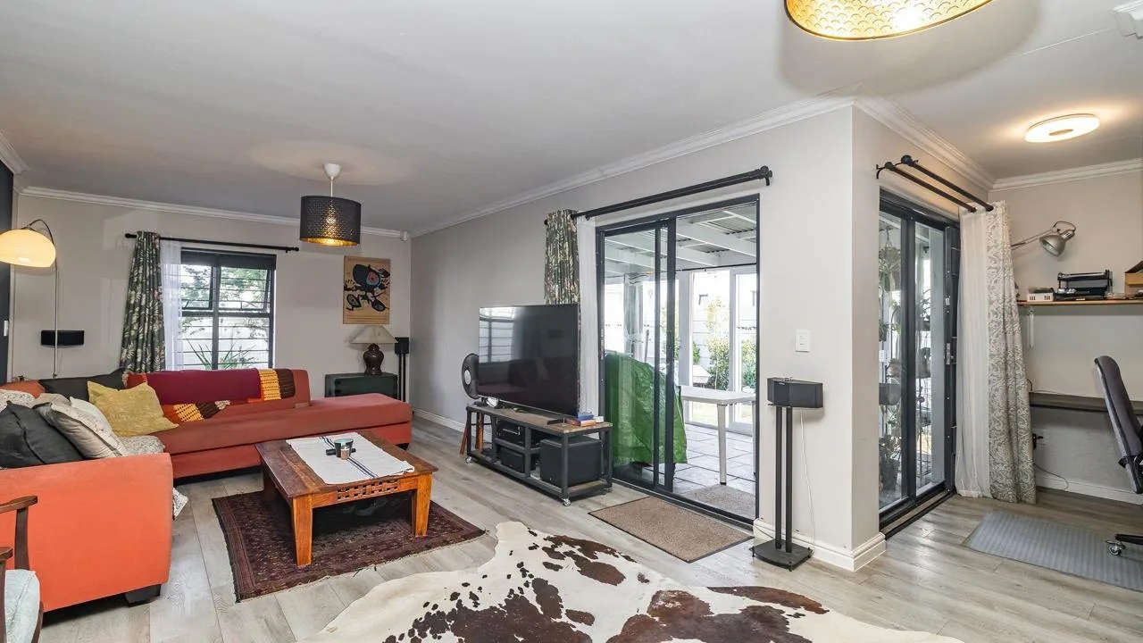 3 Bedroom House for sale in Sunningdale