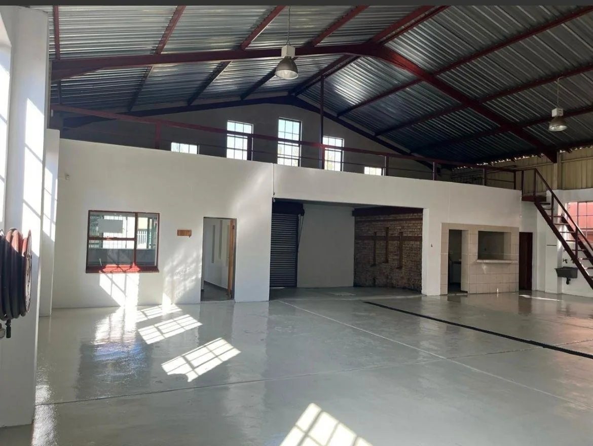 Commercial space in Neserhof