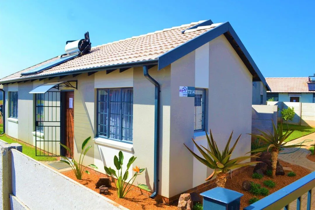 3 Bedroom House for sale in Sky City